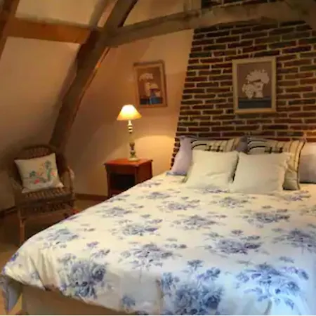 Beau Soleil -Timbered Farmhouse Built In The 1600S 度假居